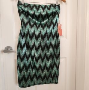 Haute Monde Green and Black Zigzag Strapless Dress